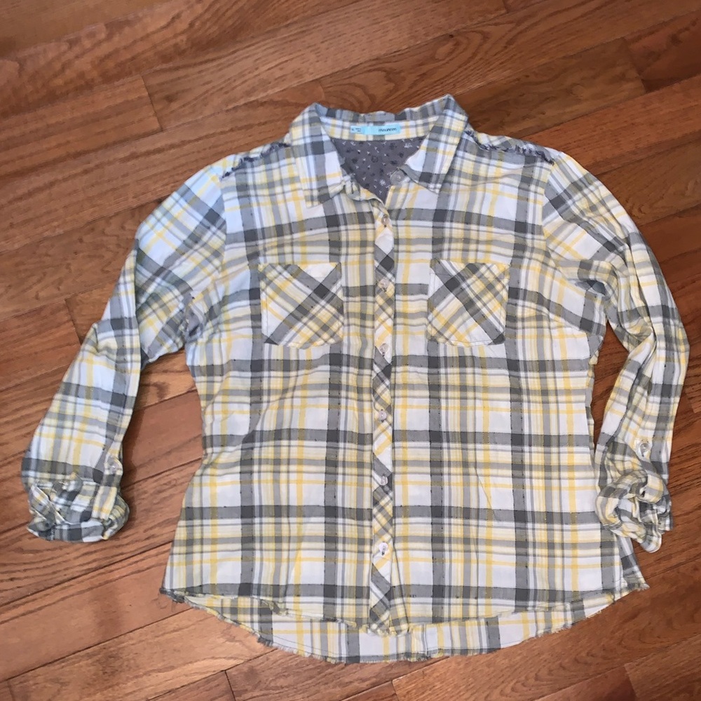 Xl plaid flannel with button up Back